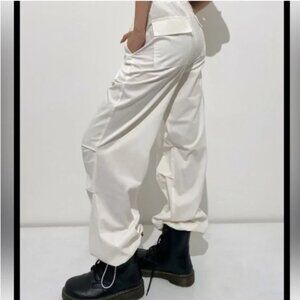 NEW Super Massive Cream Cargo Pants Women's Size Large Baggies Shiny NWT